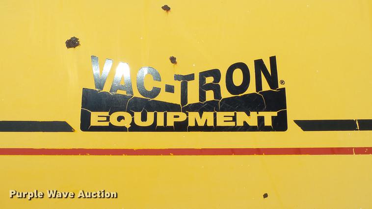 image for item DE4833 1999 Vactron PMD-800GT vacuum excavator