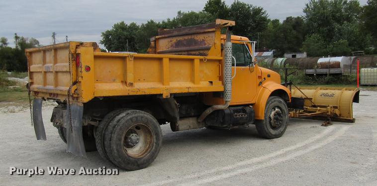 image for item DE5850 1996 International 4900 dump truck
