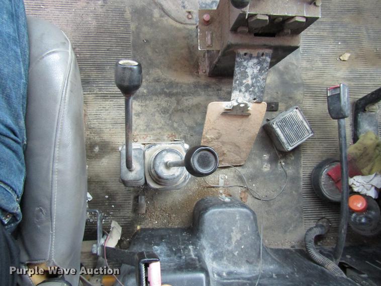 image for item DE5850 1996 International 4900 dump truck