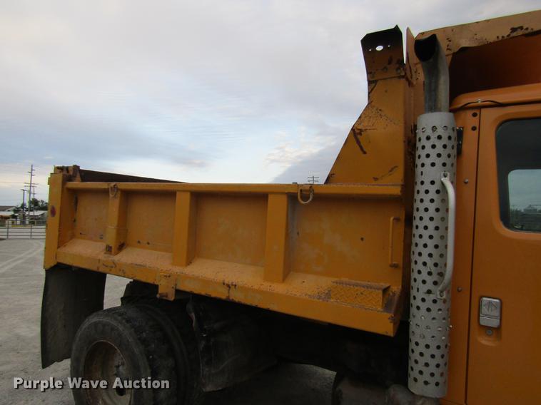 image for item DE5850 1996 International 4900 dump truck
