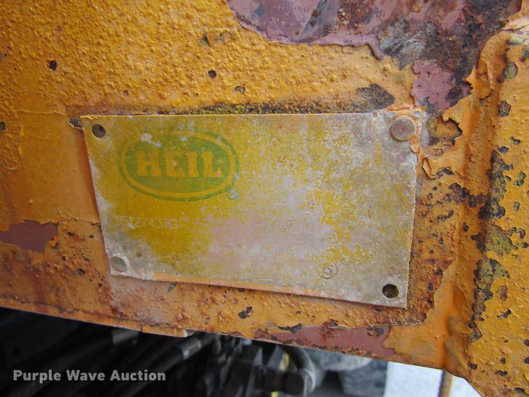 image for item DE5850 1996 International 4900 dump truck