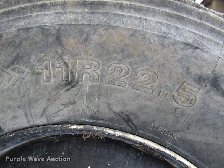 image for item DE5850 1996 International 4900 dump truck