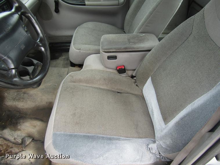 image for item DE5859 2000 Ford Ranger SuperCab pickup truck