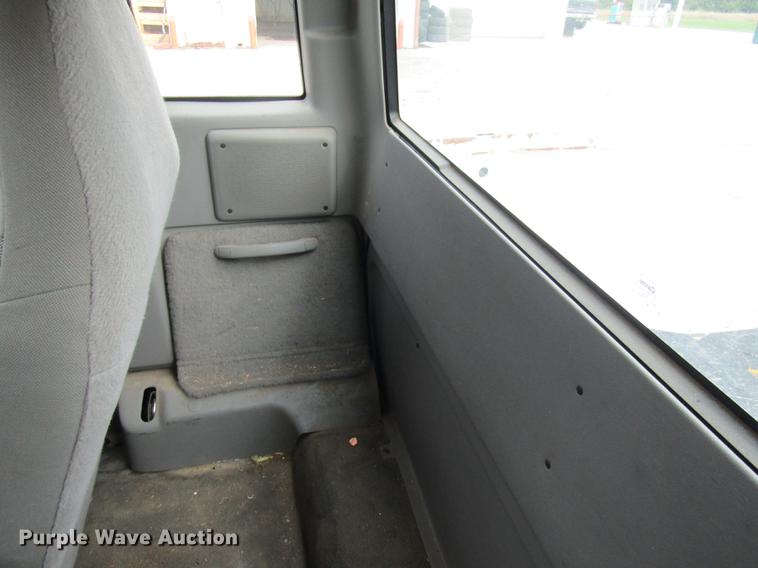 image for item DE5859 2000 Ford Ranger SuperCab pickup truck