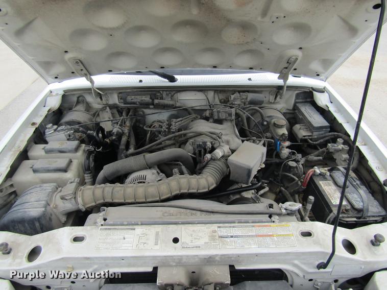 image for item DE5859 2000 Ford Ranger SuperCab pickup truck
