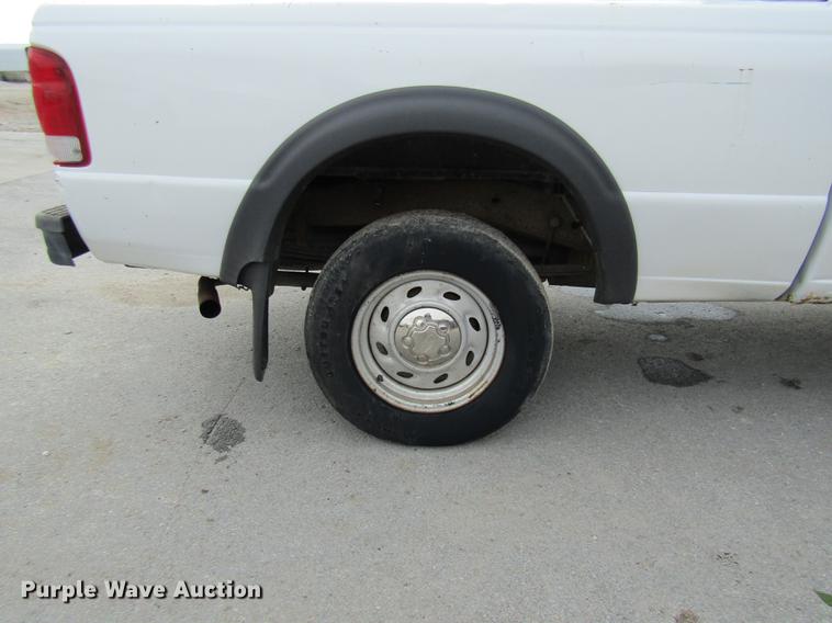image for item DE5859 2000 Ford Ranger SuperCab pickup truck