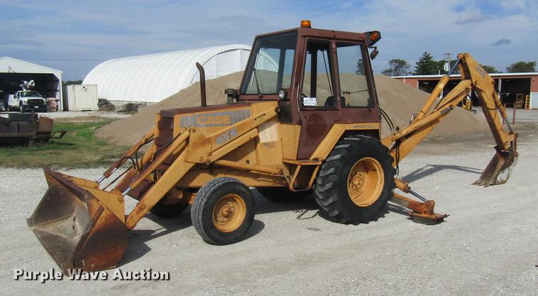 image for item DE5861 1987 Case 480E backhoe