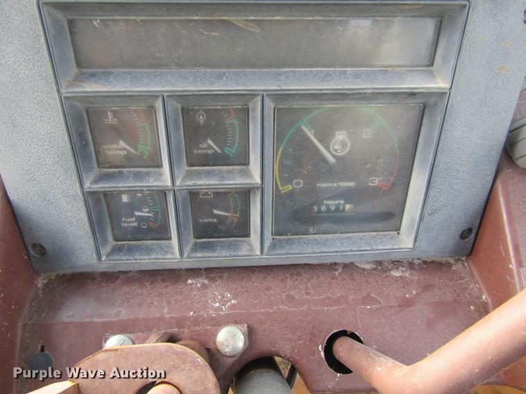 image for item DE5861 1987 Case 480E backhoe