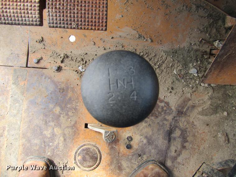 image for item DE5861 1987 Case 480E backhoe