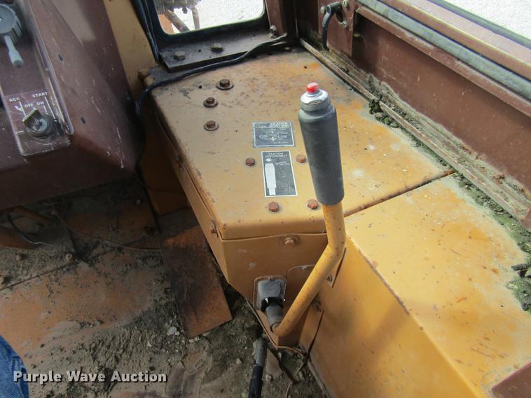 image for item DE5861 1987 Case 480E backhoe