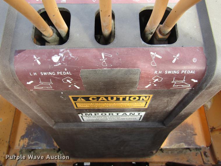 image for item DE5861 1987 Case 480E backhoe