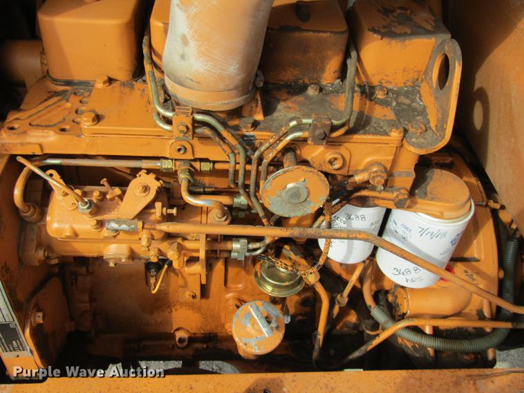 image for item DE5861 1987 Case 480E backhoe