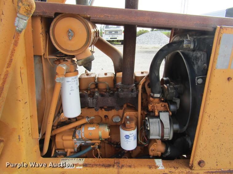 image for item DE5861 1987 Case 480E backhoe