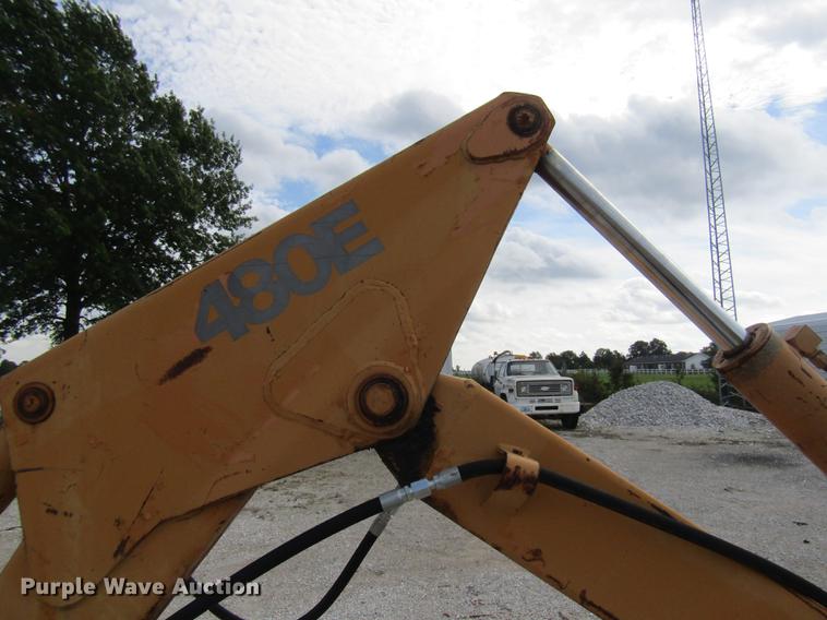 image for item DE5861 1987 Case 480E backhoe