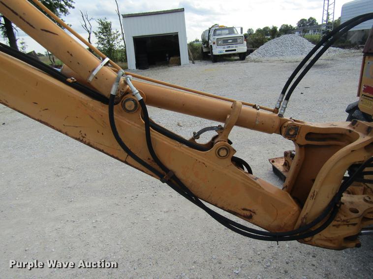 image for item DE5861 1987 Case 480E backhoe