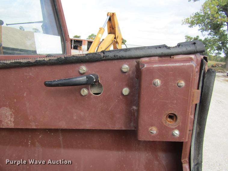 image for item DE5861 1987 Case 480E backhoe