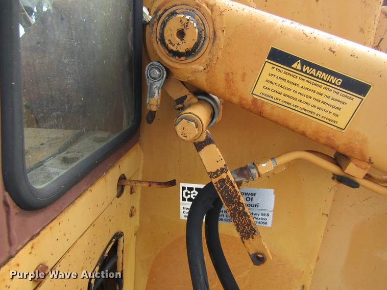 image for item DE5861 1987 Case 480E backhoe