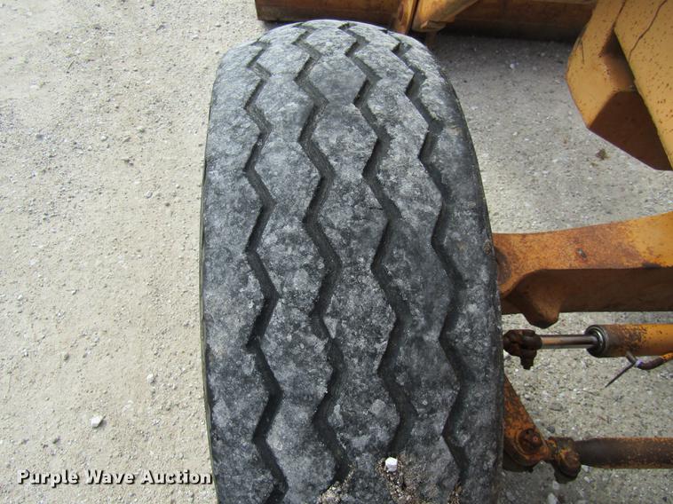 image for item DE5861 1987 Case 480E backhoe