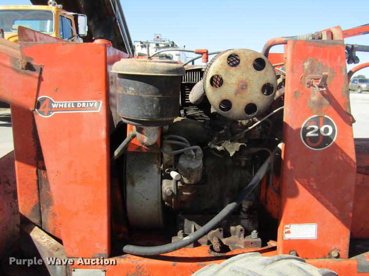 image for item DE5865 Ditch Witch J20 trencher