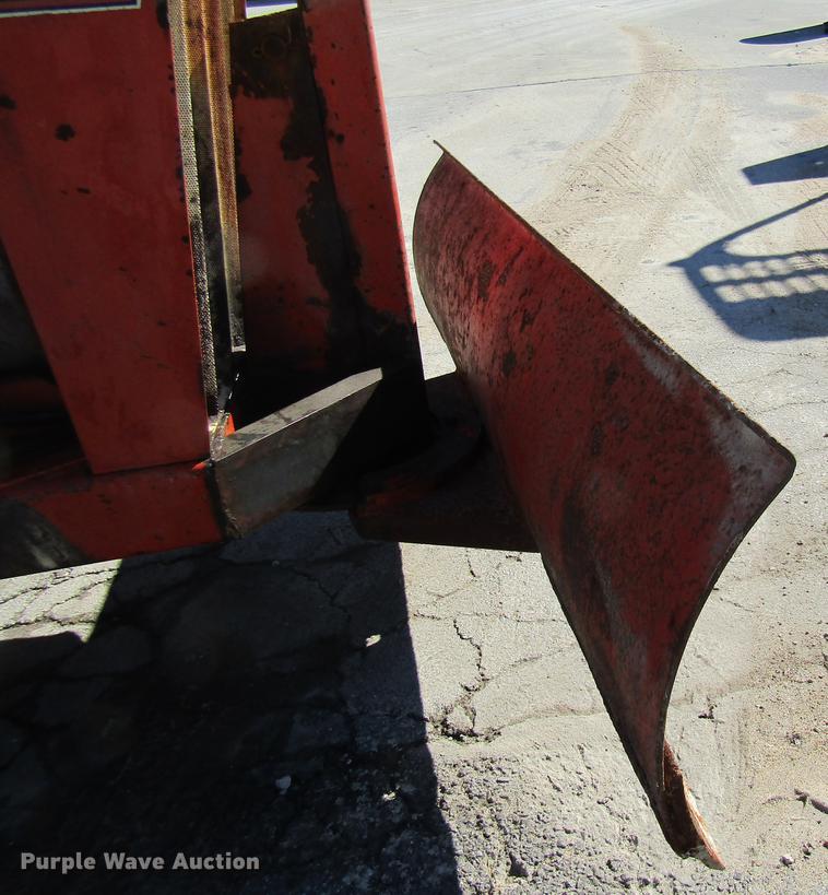 image for item DE5865 Ditch Witch J20 trencher