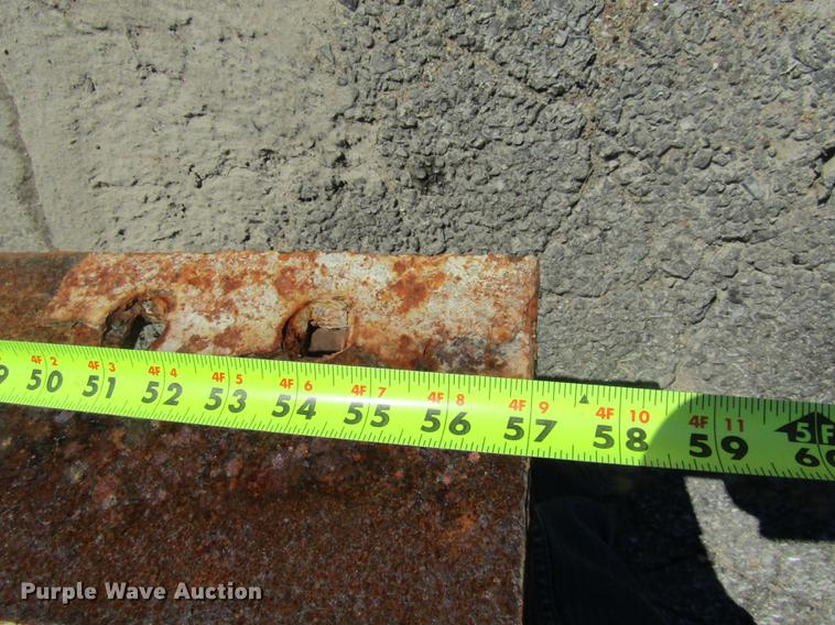 image for item DE5865 Ditch Witch J20 trencher