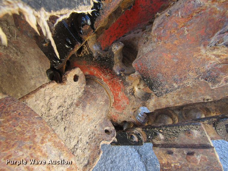 image for item DE5865 Ditch Witch J20 trencher