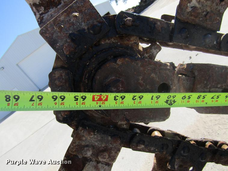 image for item DE5865 Ditch Witch J20 trencher