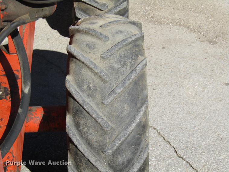 image for item DE5865 Ditch Witch J20 trencher