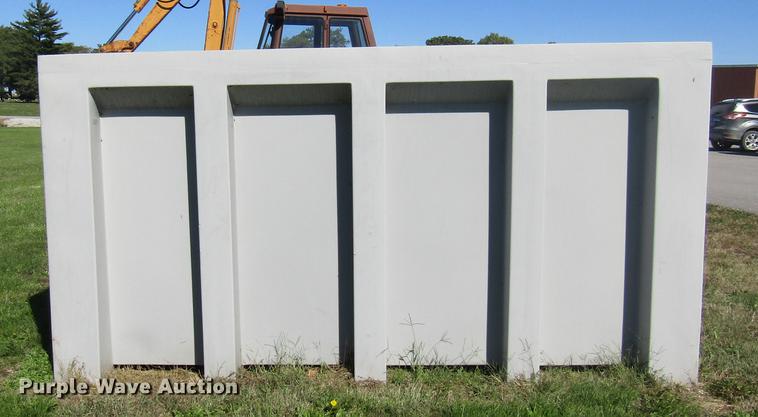 image for item DE5866 Varitech Industries poly salt brine mixing tank