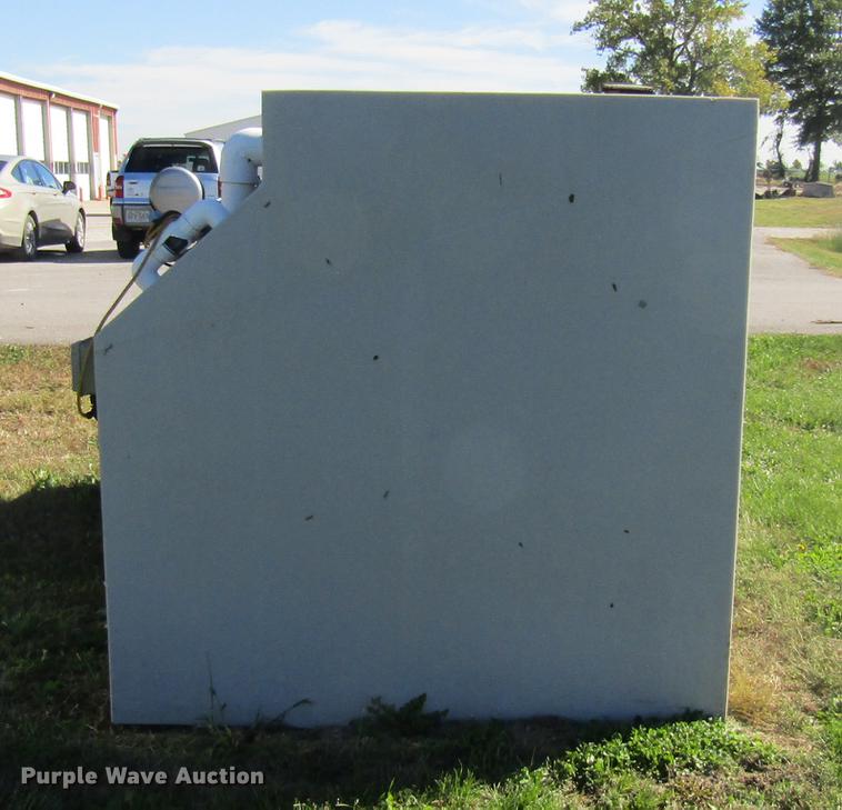 image for item DE5866 Varitech Industries poly salt brine mixing tank