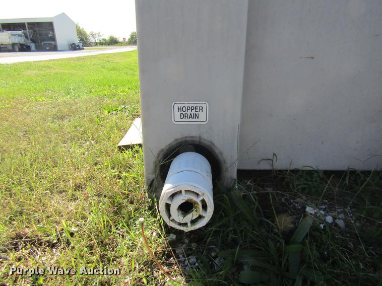 image for item DE5866 Varitech Industries poly salt brine mixing tank