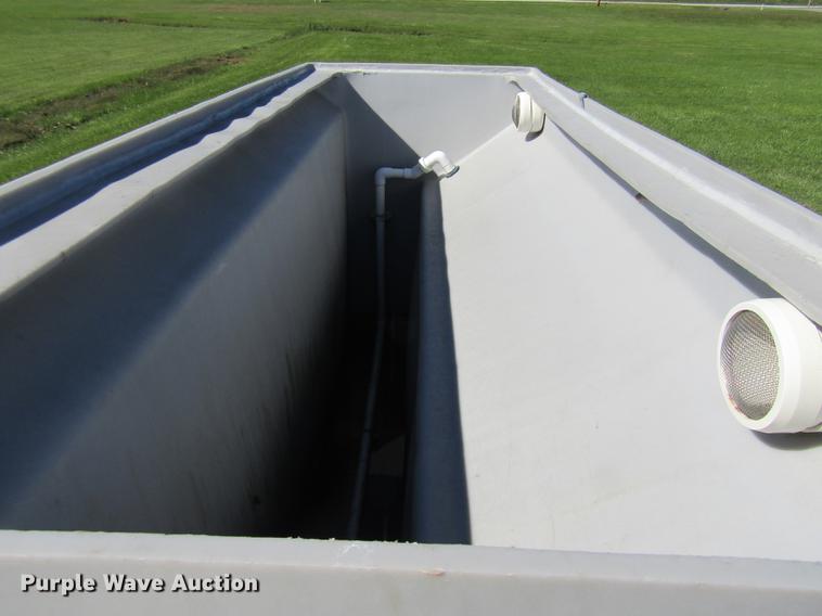 image for item DE5866 Varitech Industries poly salt brine mixing tank