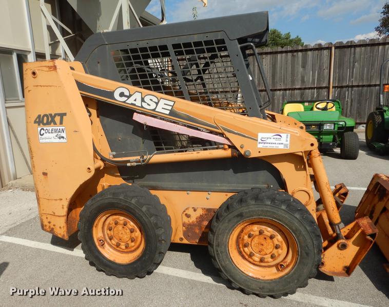 image for item DF1856 2002 Case 40XT skid steer