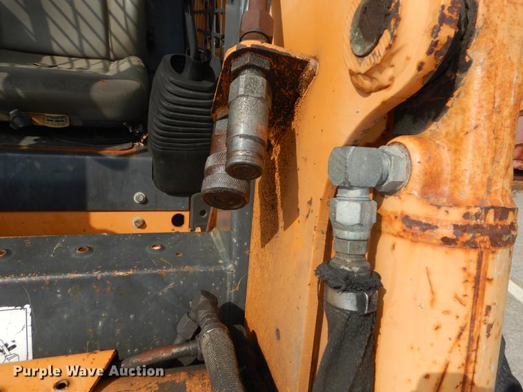 image for item DF1856 2002 Case 40XT skid steer