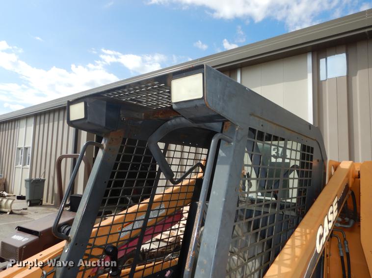 image for item DF1856 2002 Case 40XT skid steer