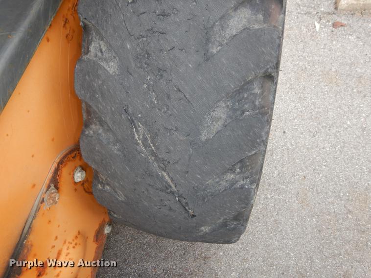 image for item DF1856 2002 Case 40XT skid steer