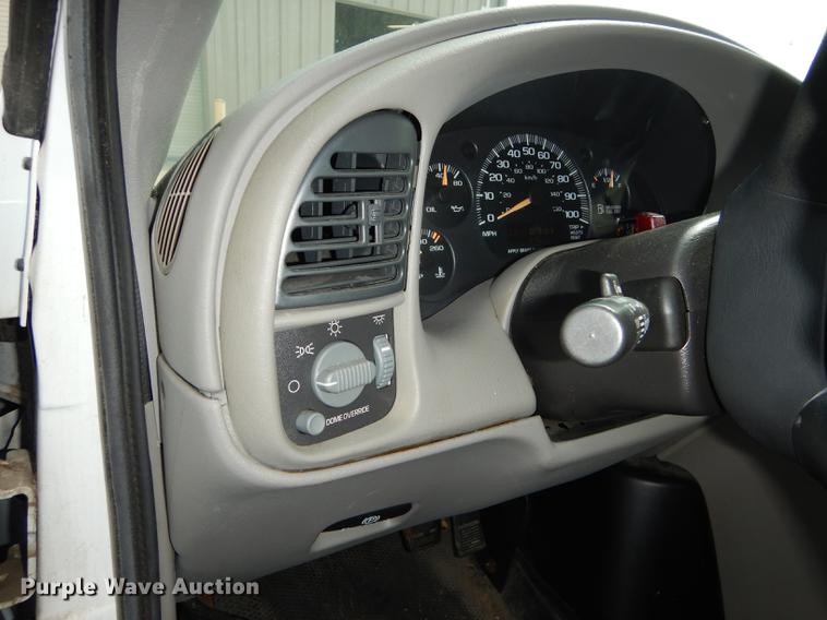 image for item DF1859 2005 Chevrolet Astro van