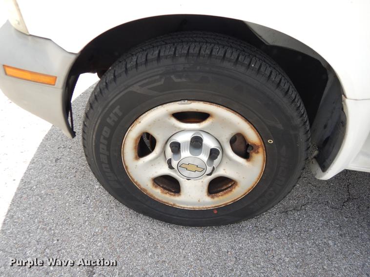 image for item DF1859 2005 Chevrolet Astro van