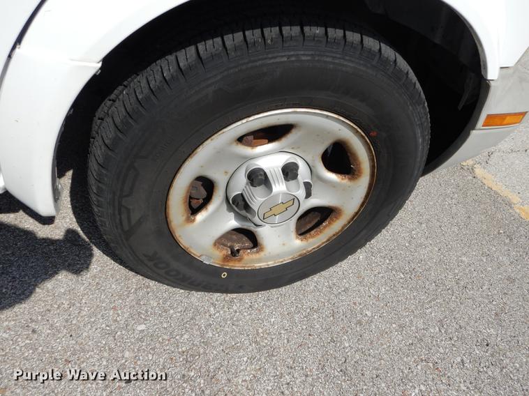 image for item DF1859 2005 Chevrolet Astro van