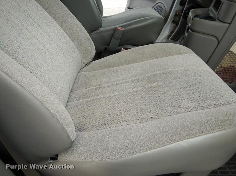 image for item DF1859 2005 Chevrolet Astro van