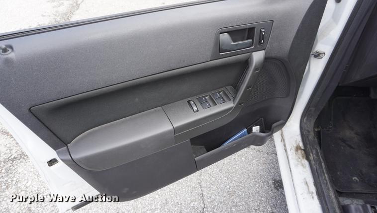 image for item DF1860 2008 Ford Focus