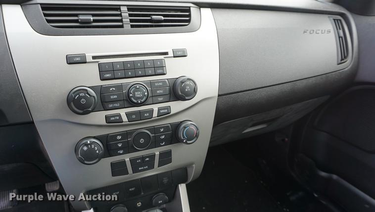 image for item DF1860 2008 Ford Focus