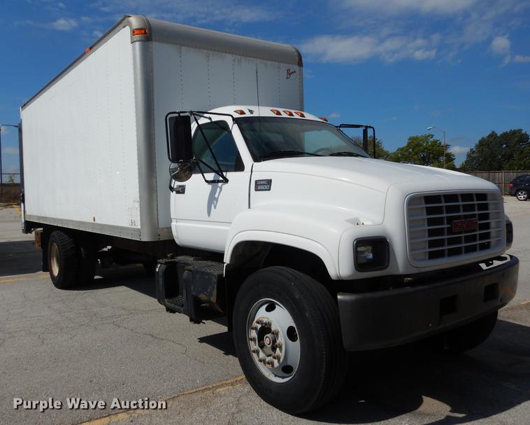 image for item DF1868 2002 GMC C6500 box truck