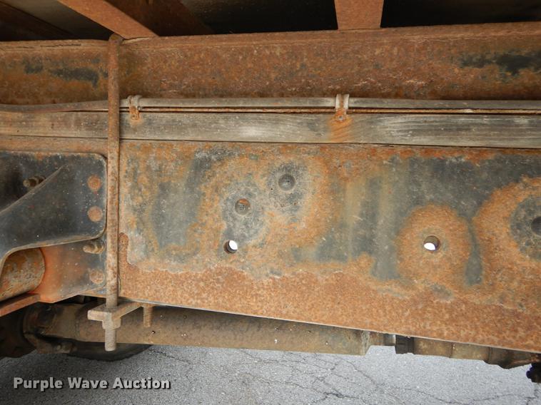 image for item DF1868 2002 GMC C6500 box truck