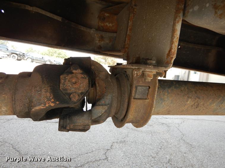 image for item DF1868 2002 GMC C6500 box truck