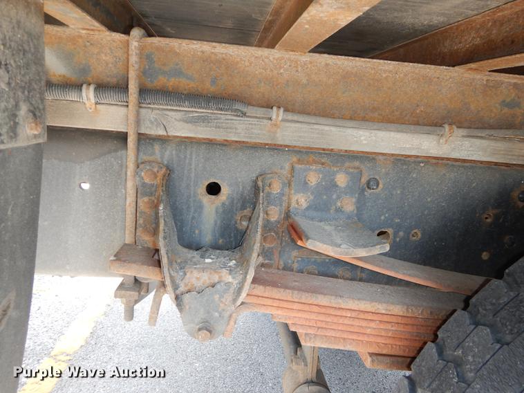 image for item DF1868 2002 GMC C6500 box truck