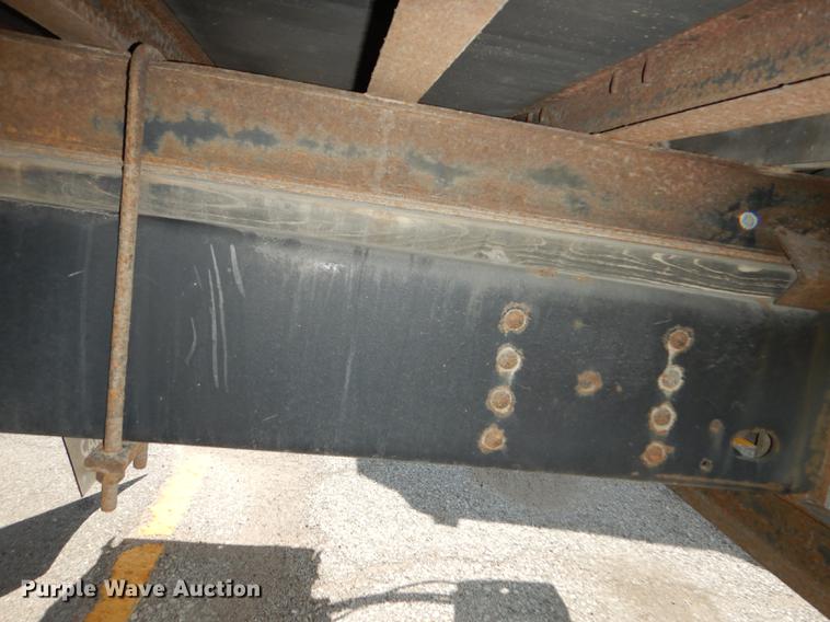 image for item DF1868 2002 GMC C6500 box truck