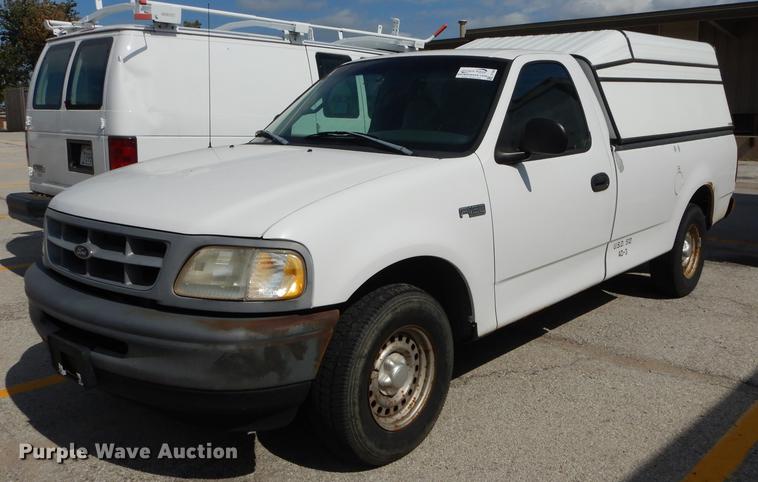 image for item DF1869 1998 Ford F150 pickup truck