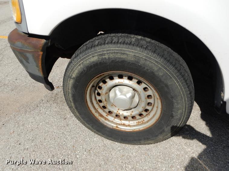 image for item DF1869 1998 Ford F150 pickup truck