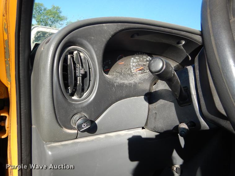 image for item DF1902 2003 Ford E450 Super Duty school bus